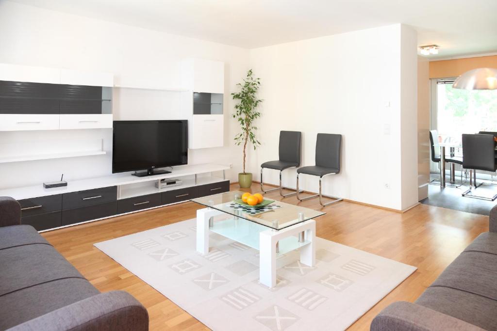 3 Rooms Sunny Apartments-Schoenbrunn, 100M2 With Balcony Wien Phòng bức ảnh
